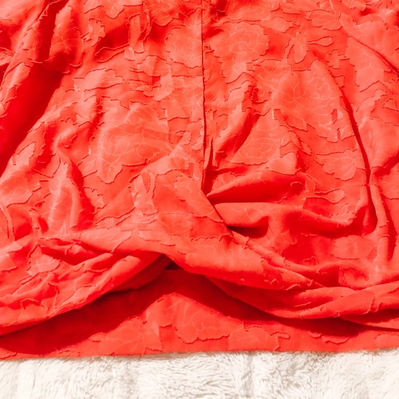 Dex Short Sleeve Blouse - Picture 2 of 3